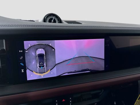 New 2026 Porsche Cayenne GTS image 17