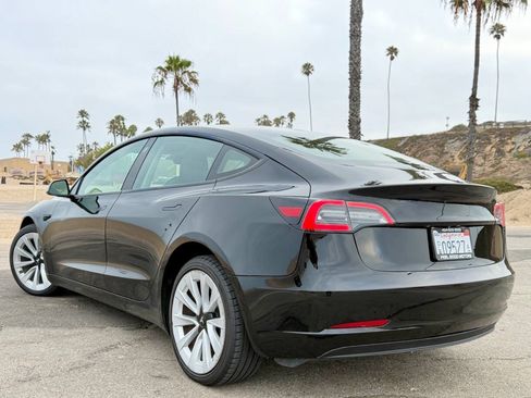 Used 2023 Tesla Model 3 Standard Range RWD image 3