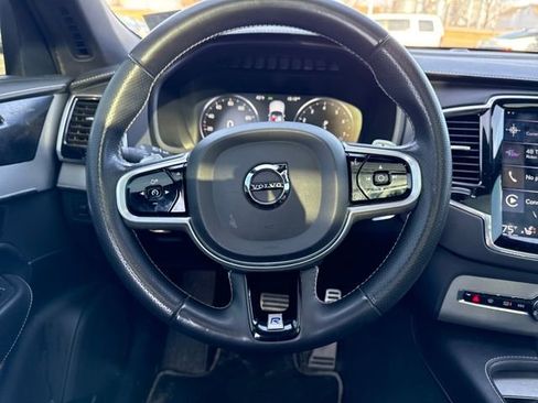 Used 2019 Volvo XC90 T5 R-Design image 15