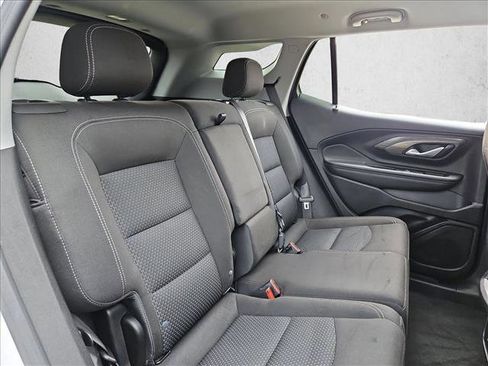 Used 2024 GMC Terrain SLE FWD image 19