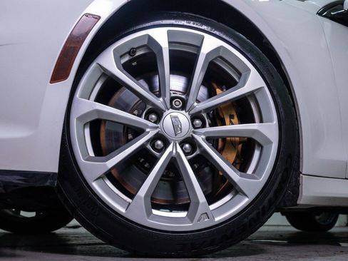 Used 2016 Cadillac ATS V w/ Luxury Package RWD image 5