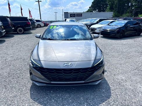 Used 2023 Hyundai Elantra SEL image 16