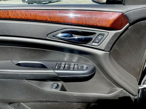 Used 2015 Cadillac SRX Luxury w/ Driver Awareness Package FWD image 32