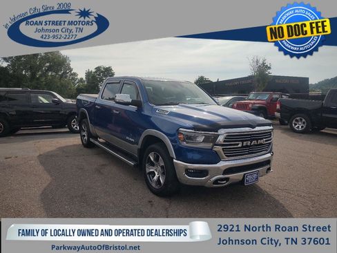 Used 2019 RAM 1500 Laramie AWD/4WD image 1
