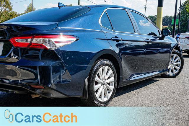 Used 2020 Toyota Camry LE FWD image 5