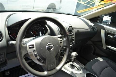 Used 2013 Nissan Rogue SV AWD/4WD image 11