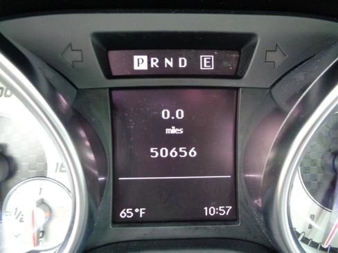 Used 2013 Mercedes-Benz SLK 250 w/ Premium I Pkg image 20