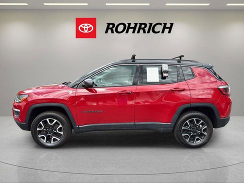 Used 2018 Jeep Compass Trailhawk w/ Navigation Group AWD/4WD image 9