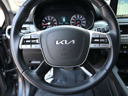 Used 2022 Kia Telluride LX image 23