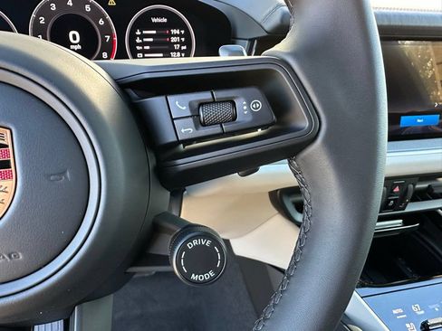 Certified 2026 Porsche Cayenne S AWD/4WD image 16