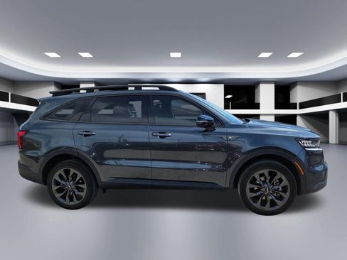 Certified 2023 Kia Sorento X-Line EX AWD/4WD image 6