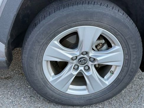 Certified 2019 Toyota RAV4 LE image 15