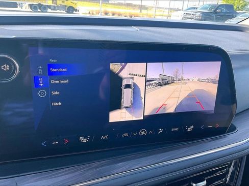 Used 2025 Chevrolet Tahoe Z71 image 26