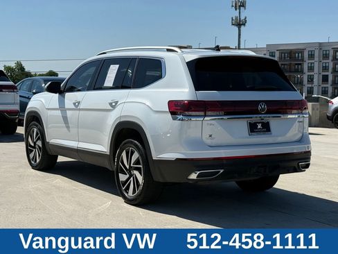 Used 2024 Volkswagen Atlas SEL AWD/4WD image 7