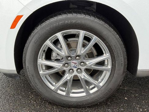 Used 2023 Buick Enclave Essence w/ Experience Buick Package image 7