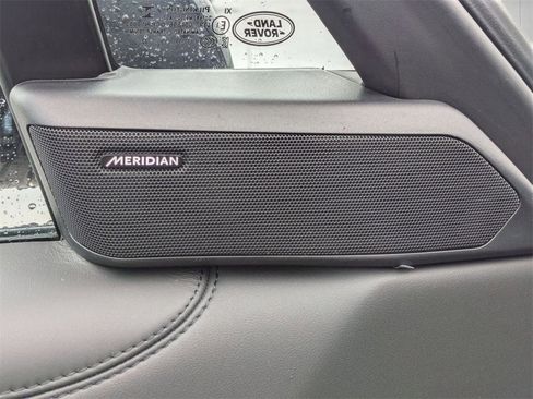 Used 2023 Land Rover Range Rover SE image 17