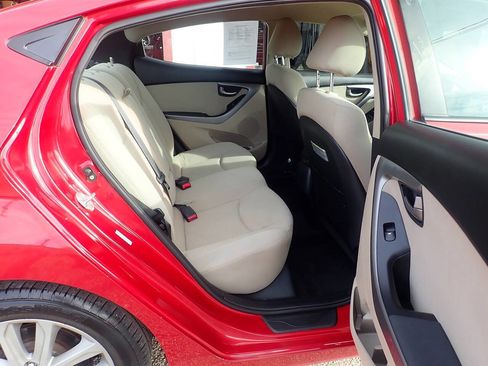 Used 2016 Hyundai Elantra SE w/ Option Group 02 image 26