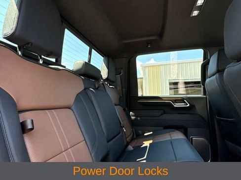 Used 2026 Chevrolet Silverado 2500 High Country w/ Technology Package AWD/4WD image 30