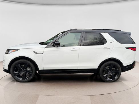 New 2026 Land Rover Discovery Dynamic SE image 2