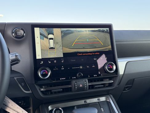 New 2026 Lexus GX 550 AWD/4WD image 27