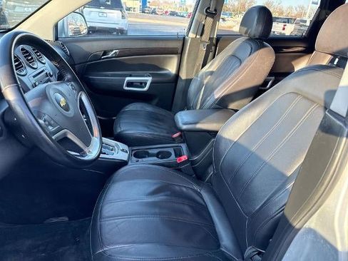Used 2015 Chevrolet Captiva Sport LT w/ Convenience Package image 18
