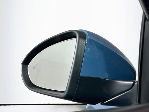 Used 2025 Volkswagen Jetta SE FWD image 16