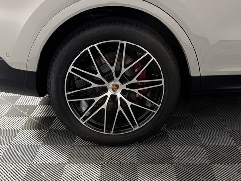 New 2026 Porsche Cayenne S AWD/4WD image 13