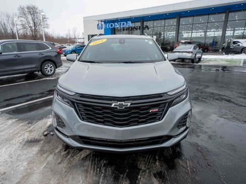Used 2024 Chevrolet Equinox RS image 2