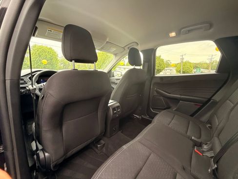 Used 2025 Ford Escape Active AWD/4WD image 16