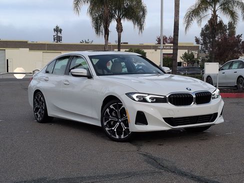 Used 2025 BMW 330i 330i w/ Convenience Package image 2