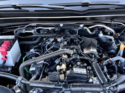 Certified 2026 Toyota Tacoma Limited AWD/4WD image 32