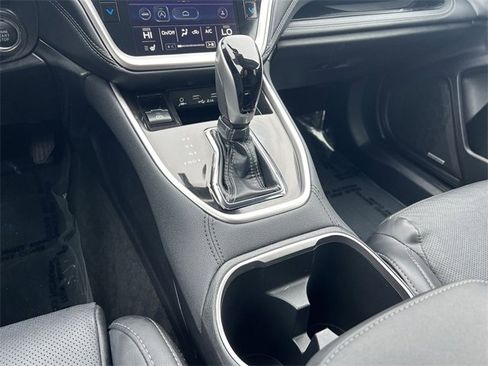 Certified 2022 Subaru Outback Limited image 9