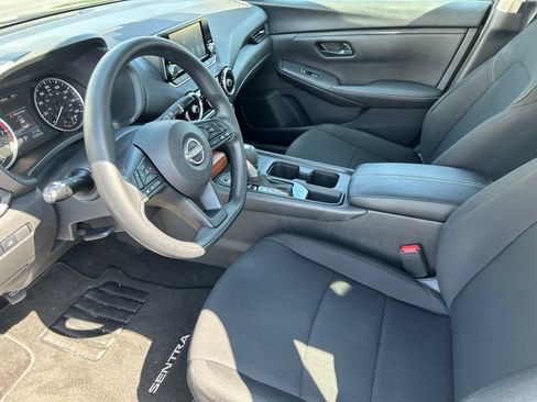 Used 2025 Nissan Sentra S FWD image 9