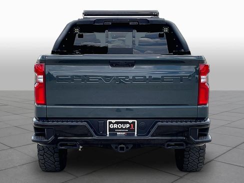 Used 2025 Chevrolet Silverado 1500 LT Trail Boss w/ Convenience Package II AWD/4WD image 9