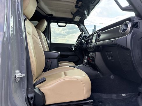 Used 2019 Jeep Wrangler Unlimited Rubicon image 31