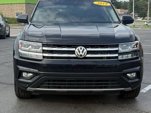 Used 2019 Volkswagen Atlas SE w/ Towing Package FWD image 4