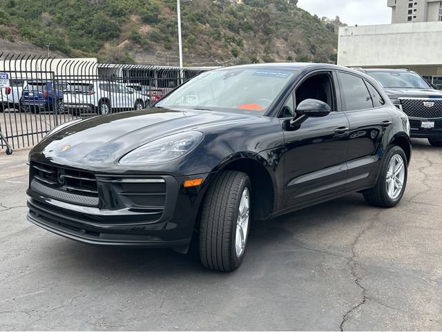 Used 2023 Porsche Macan Turbo AWD/4WD image 11