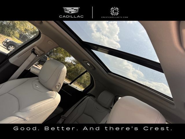 Used 2022 Cadillac XT4 Luxury w/ Cold Weather Package AWD/4WD image 22