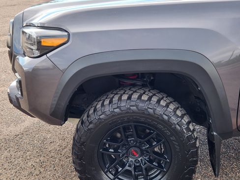 Used 2021 Toyota Tacoma TRD Pro AWD/4WD image 6