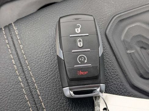 Used 2026 RAM 1500 Laramie AWD/4WD image 35