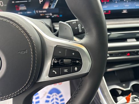 Used 2023 BMW X7 xDrive40i w/ M Sport Package image 18