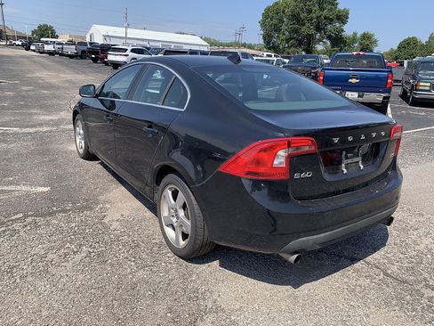 Used 2013 Volvo S60 T5 FWD image 4