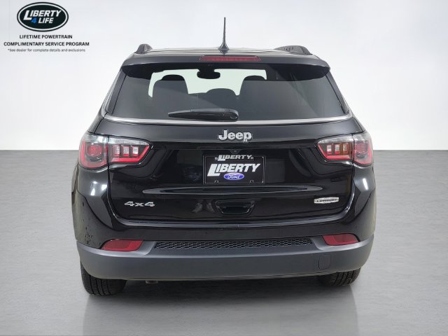 Used 2023 Jeep Compass Latitude w/ Convenience Group AWD/4WD image 4