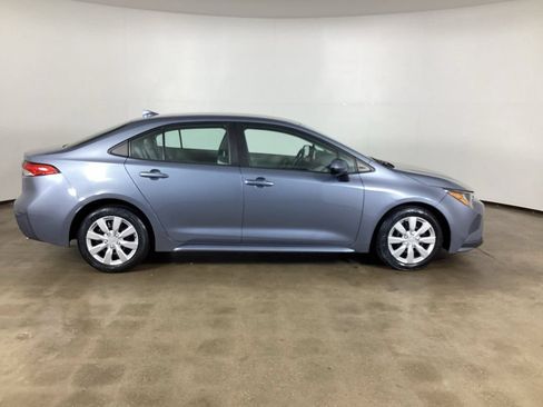 Used 2023 Toyota Corolla LE FWD image 5