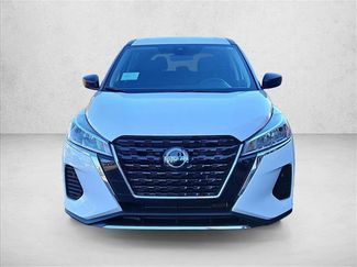 Used 2024 Nissan Kicks S video 2