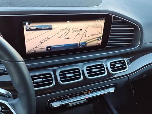 Certified 2025 Mercedes-Benz GLS 450 4MATIC image 5