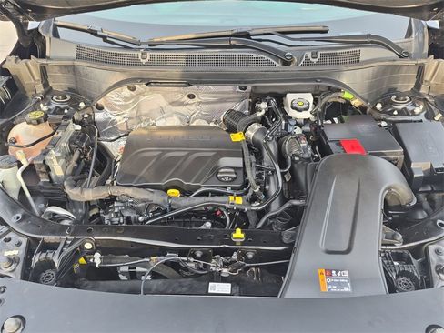 Used 2024 Chevrolet Trax LT image 24