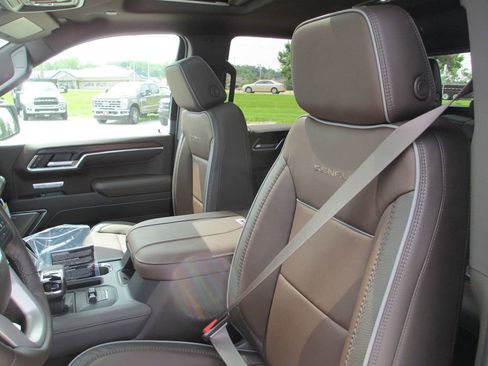 New 2026 GMC Sierra 1500 Denali AWD/4WD image 12