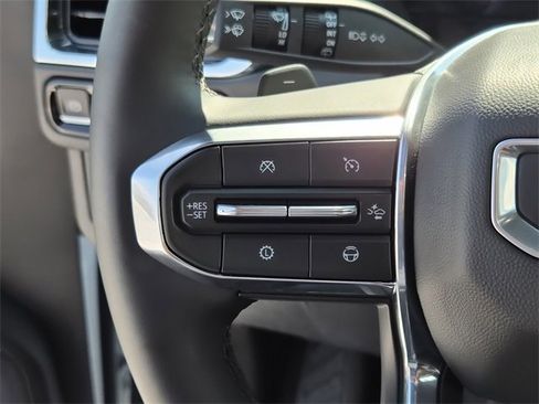 Used 2026 GMC Yukon Denali w/ Advanced Technology Package image 29