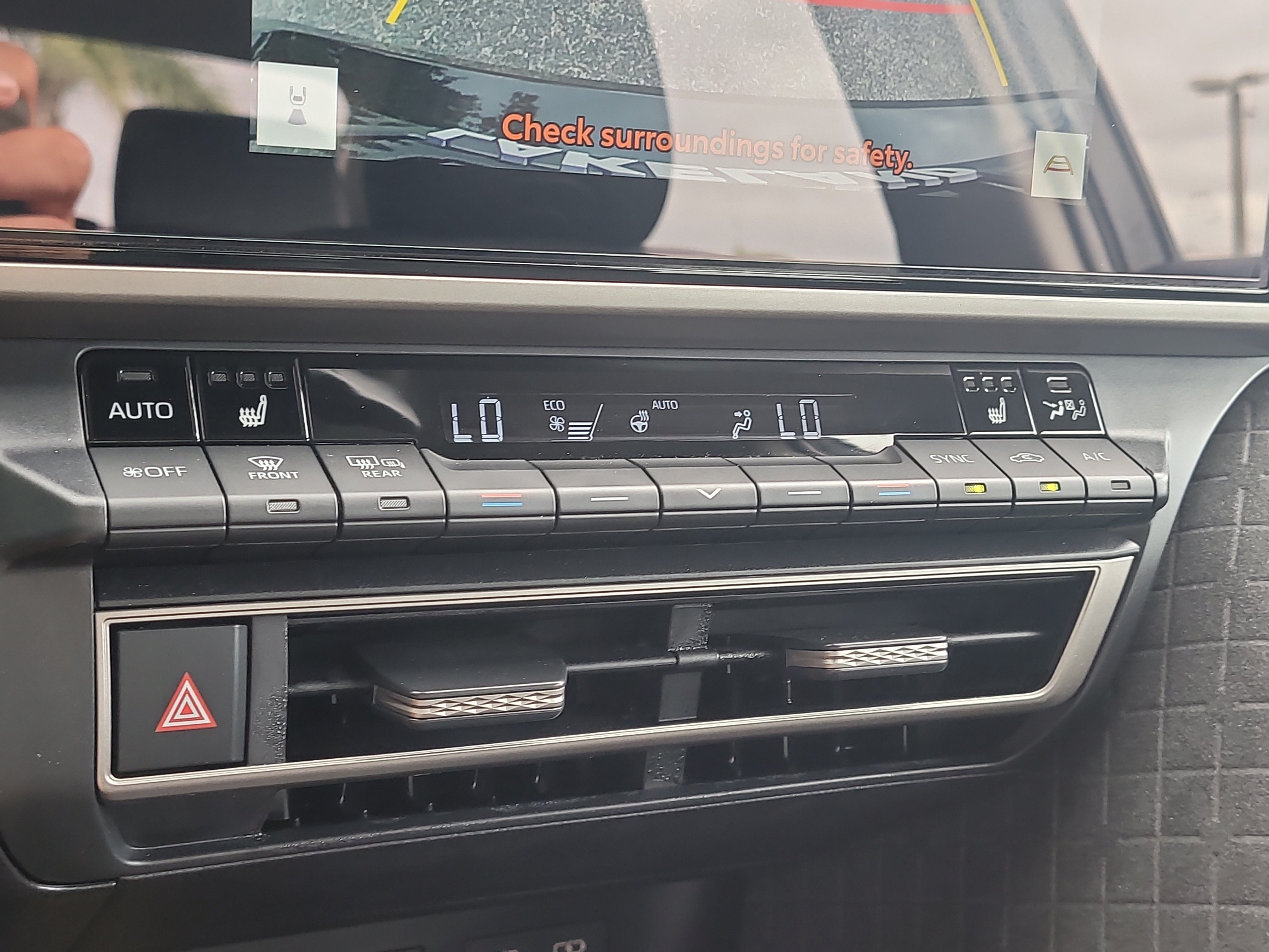 Certified 2025 Toyota Camry XLE FWD image 25